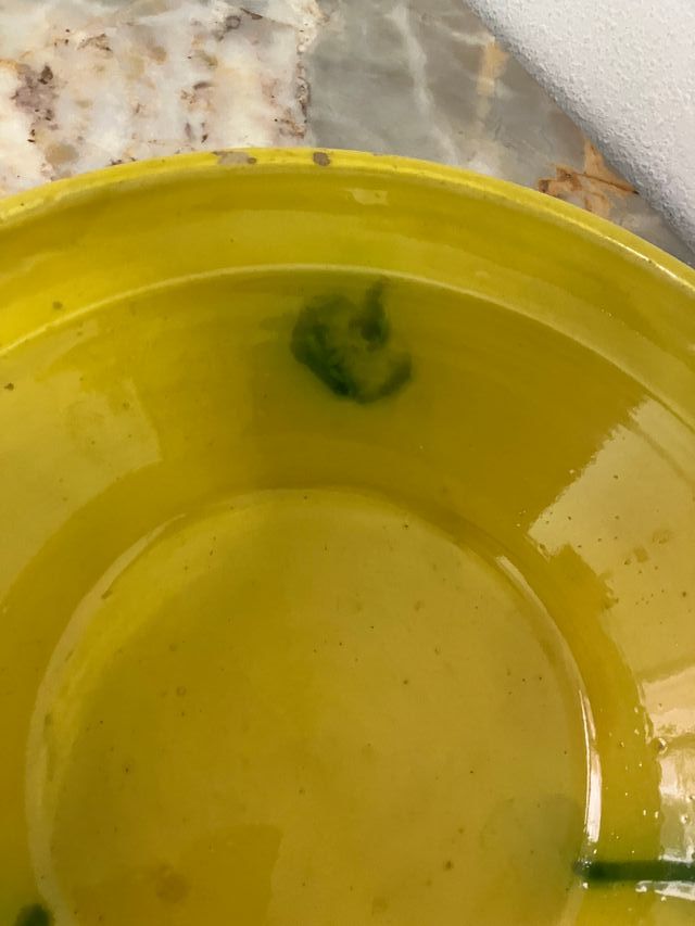 Lebrillo de cerámica antiguo