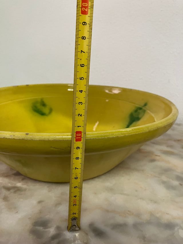 Lebrillo de cerámica antiguo