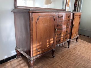 Aparador antiguo