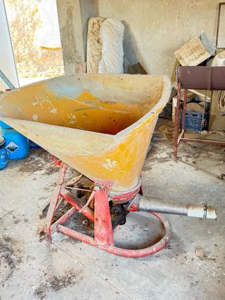 Abonadora granulado de 250kl