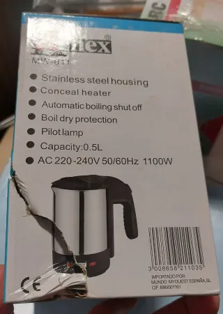 HERVIDOR DE AGUA CON 2 TAZAS