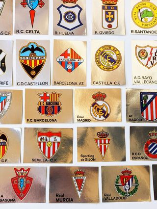 ESCUDOS FUTBOL 84-85 MAGA PLATEADOS