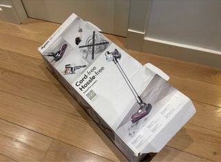 Aspirador Dyson V6 Slimpro
