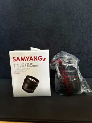 Samyang 85mm T1.5 y Samyang 14mm T3.1 Sony E mount