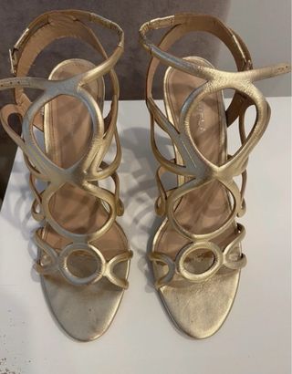 Sandalias doradas Kurt Geiger