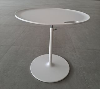 Mesa redonda blanca