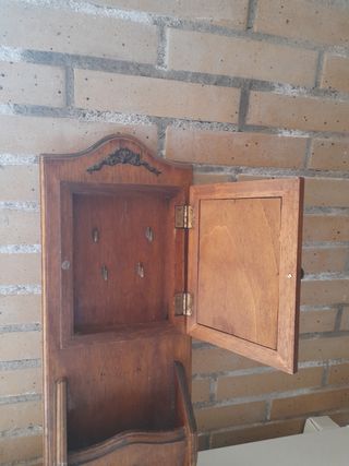 MUEBLE AUXILIAR ANTIGUO