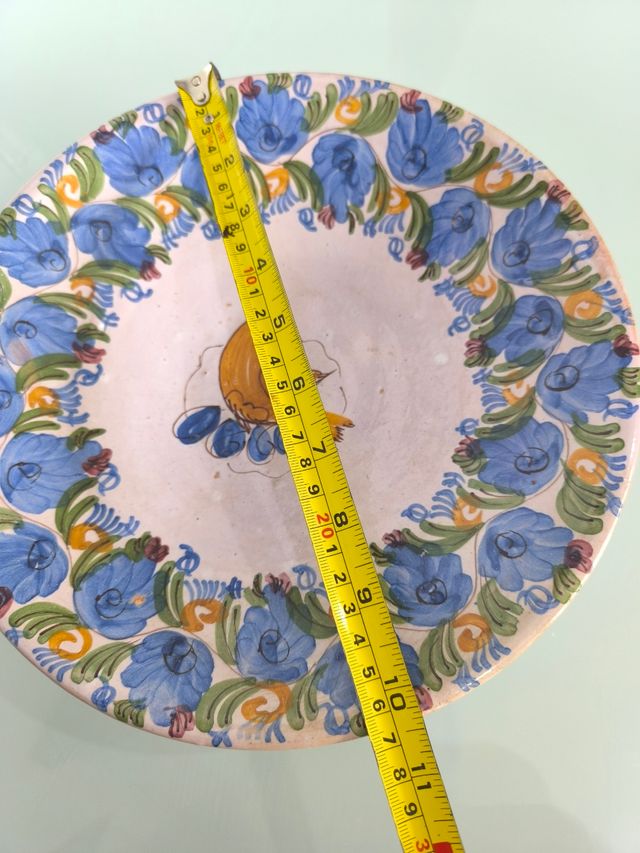 Plato Manises antiguo