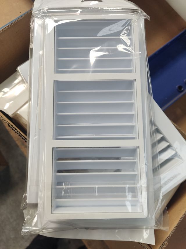 Lote rejilla plástico con cerco