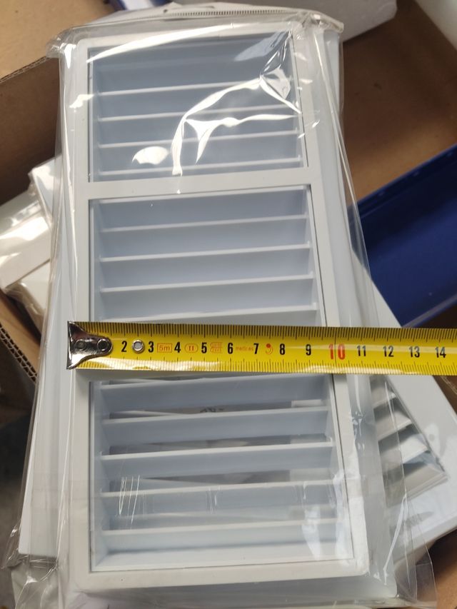 Lote rejilla plástico con cerco