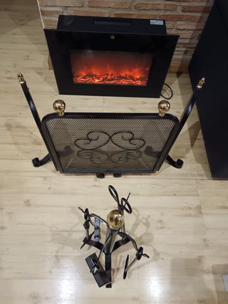 3 piezas. Chimenea eléctrica y Cubre radiador con