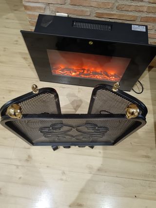 3 piezas. Chimenea eléctrica y Cubre radiador con