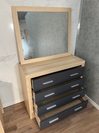 COMODA CON 4 CAJONES + ESPEJO ¡NUEVO!