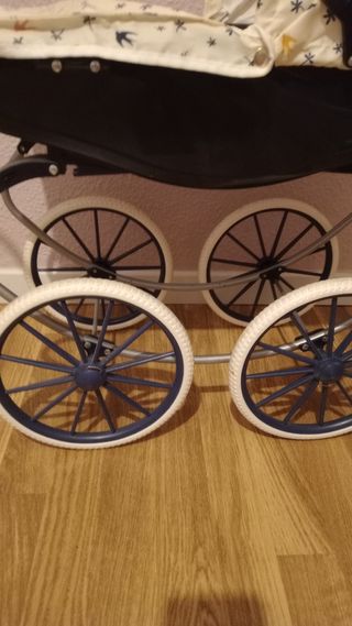Carrito de muñecas 