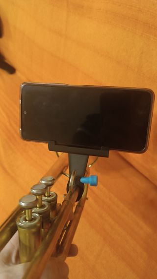 Atril trompeta para móvil ebook