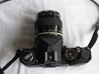NIKON FE Cámara Reflex 35mm analógica+Nikkor 55