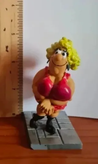 Ofelia pequeña la grande no la tengo