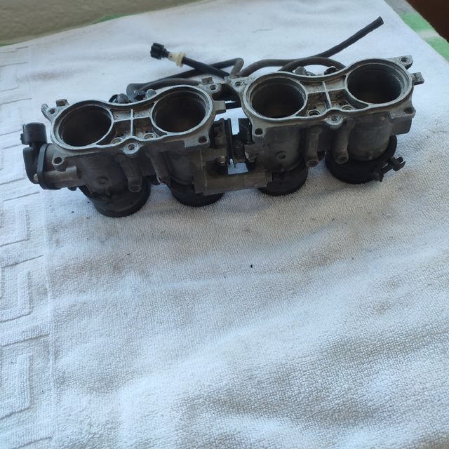 Cuerpo de inyección CBR 600f4i