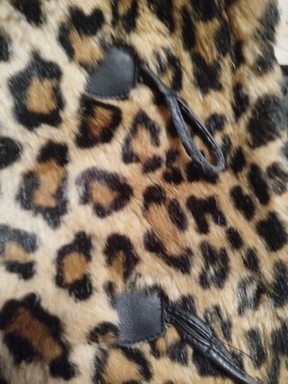 Chaquetón de pelo leopardo