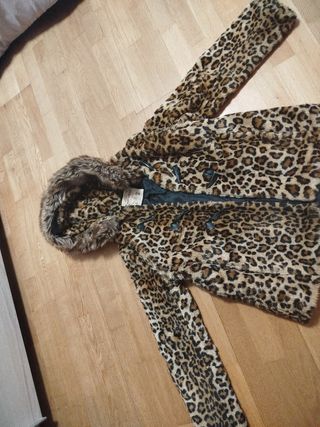 Chaquetón de pelo leopardo