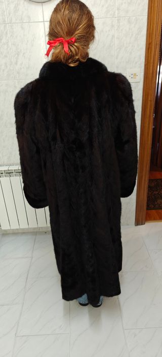 ABRIGO TIPO VISÓN NEGRO