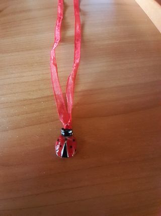 Ciondolo con coccinella