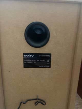 Altavoces SANYO