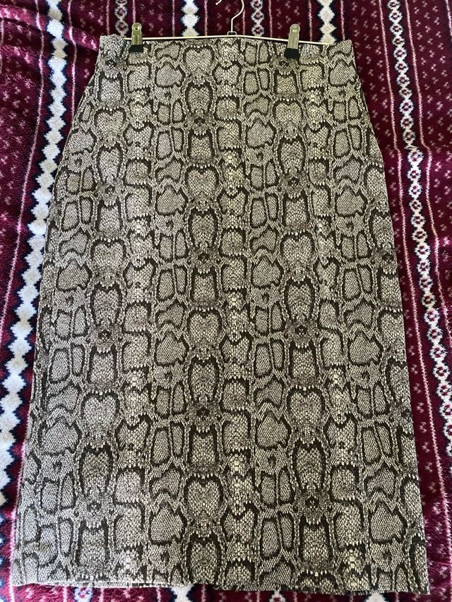 falda print animal nueva de zara talla L