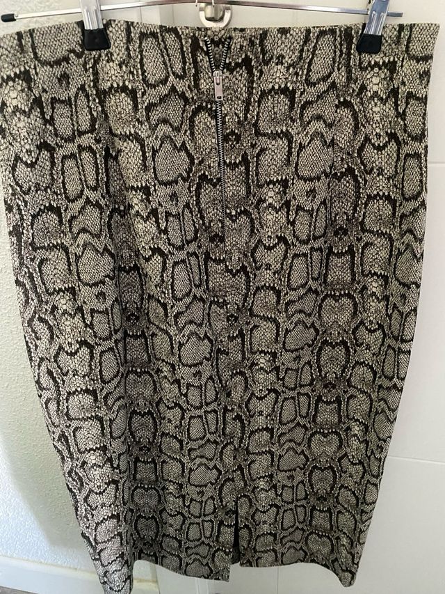 falda print animal nueva de zara talla L