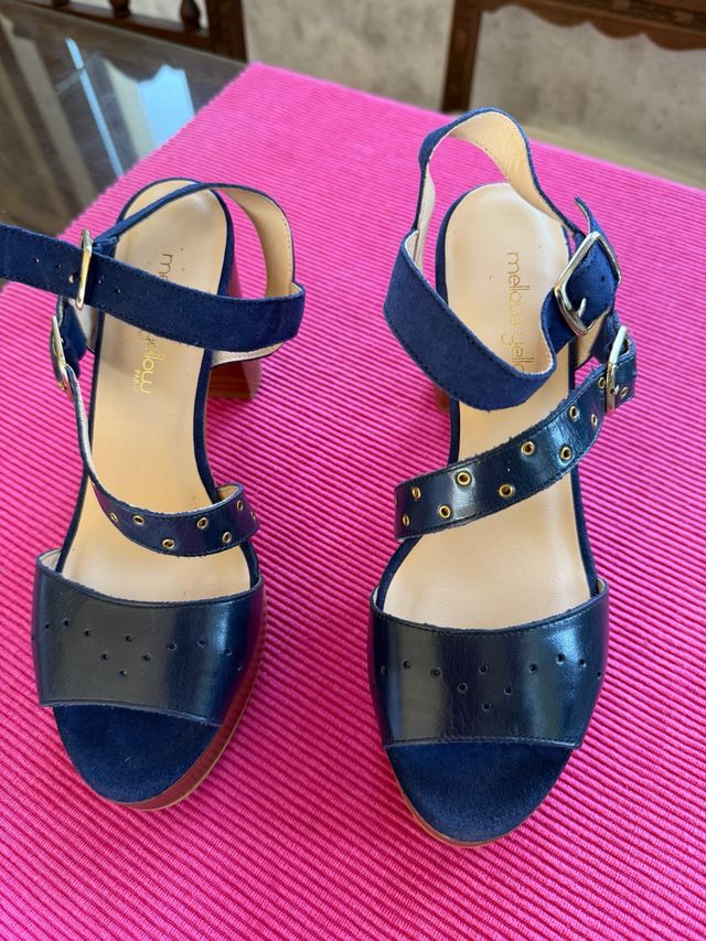 Zapatos de mujer sin estrenar