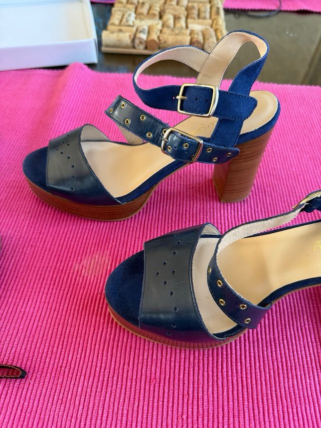 Zapatos de mujer sin estrenar