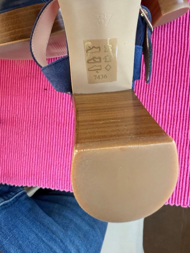 Zapatos de mujer sin estrenar