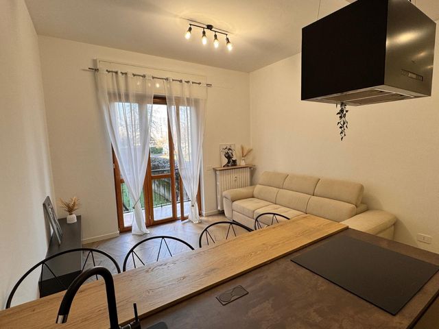 Trilocale ristrutturato via Meucci 74 Mi