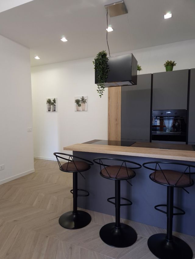 Trilocale ristrutturato via Meucci 74 Mi