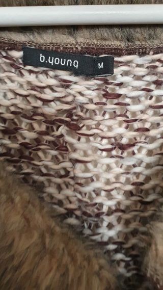 Chaqueta mujer moderna de lana y cinturon cuero
