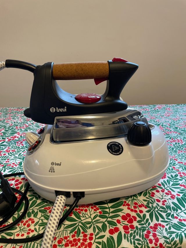 Ferro da stiro Trevi