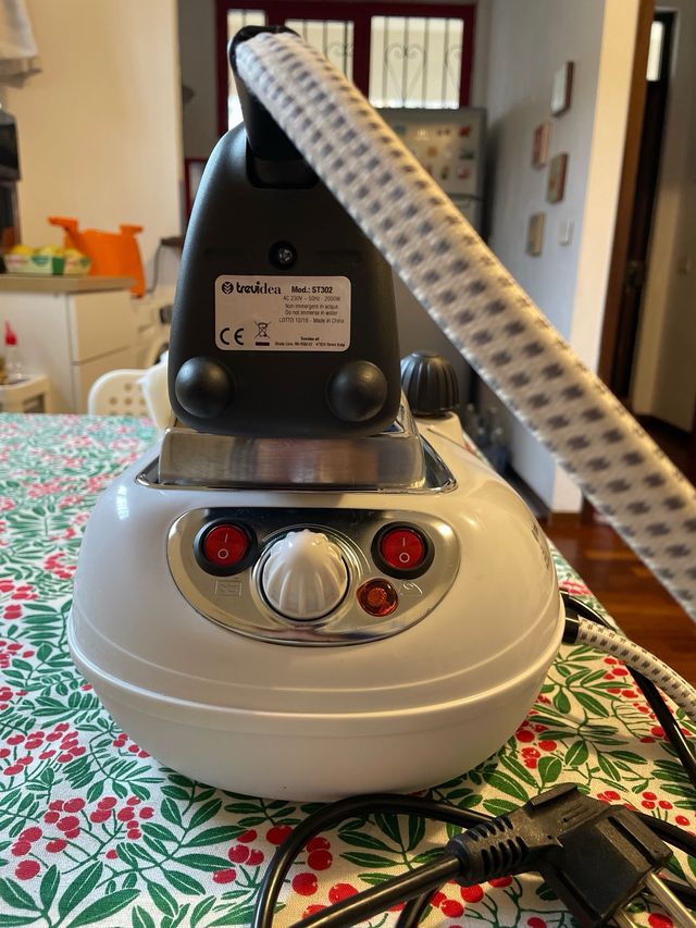 Ferro da stiro Trevi