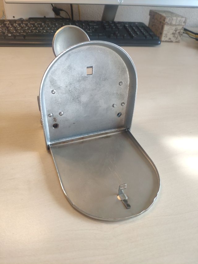 PERFORADORA AGUJEROS CASCO ANTIGUA