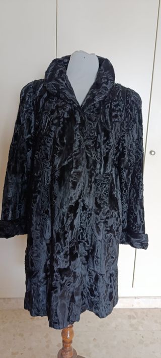 Chaquetón negro tres cuartos stracán