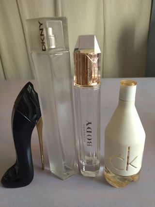 Bottiglie di profumo vuote