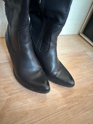 Botas altas negras