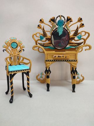 Monster High Tocador Cleo de Nile