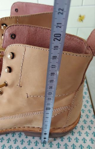 Scarponcino beige Bata