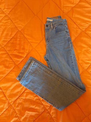 Pantalón vaquero de campana mujer