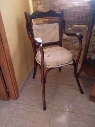 Silla butaca, antigua victoriana