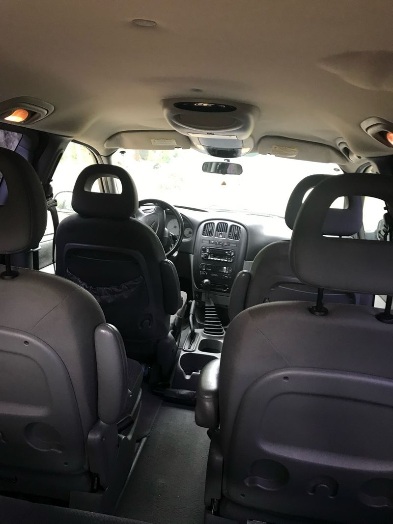 Chrysler Voyager 2004 - foto 1