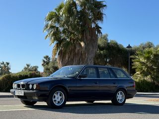 BMW 525i TOURING NACIONAL , LIBRO, LSD.