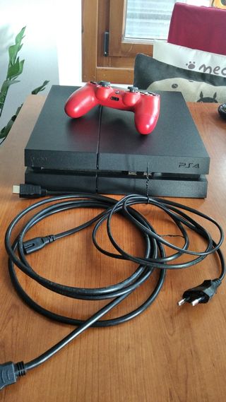 PS4 de 1 Tera más mando rojo perfecto estado