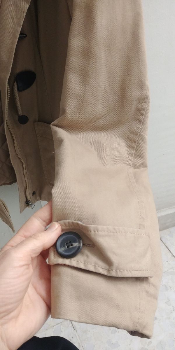 Chaqueta tipo trenca de mujer