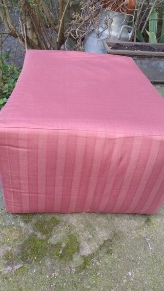 Reposa pie fucsia